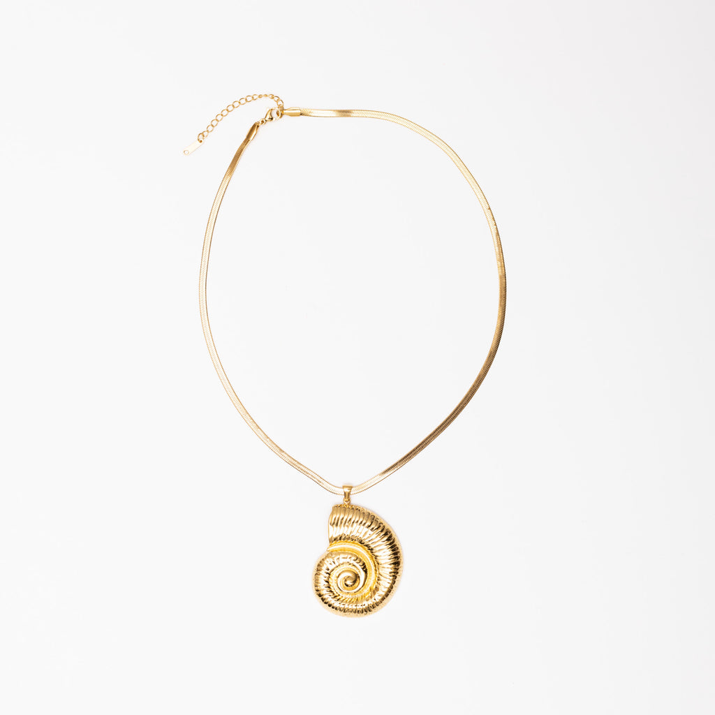 COLLAR ARMONITA DORADA