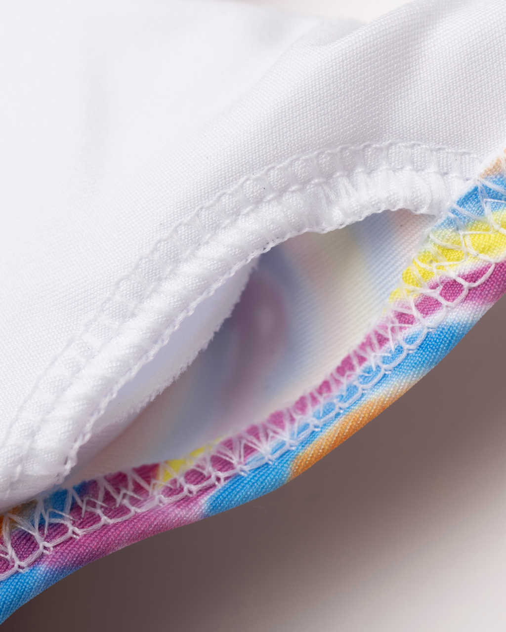 REGENBOGEN-BIKINI