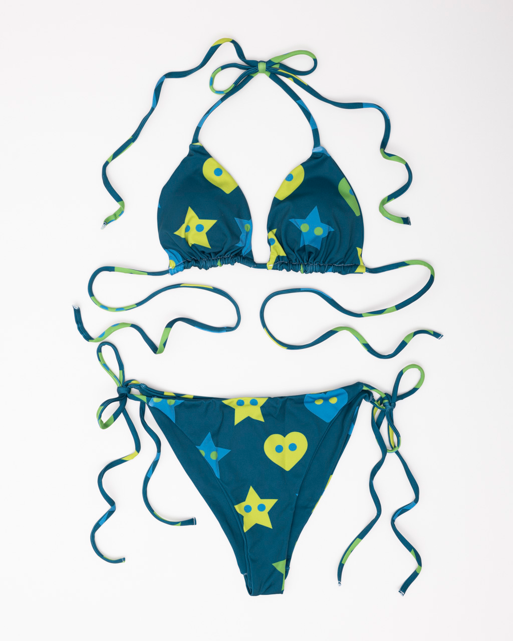 BIKINI HERZAUF AUGEN