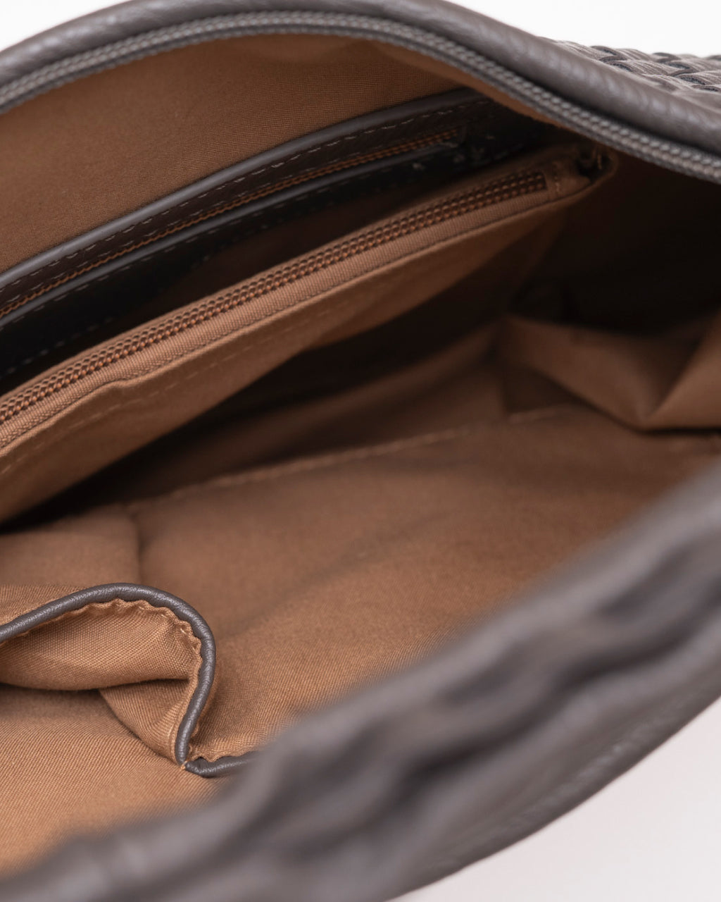 TASCHE SECRET GRAU