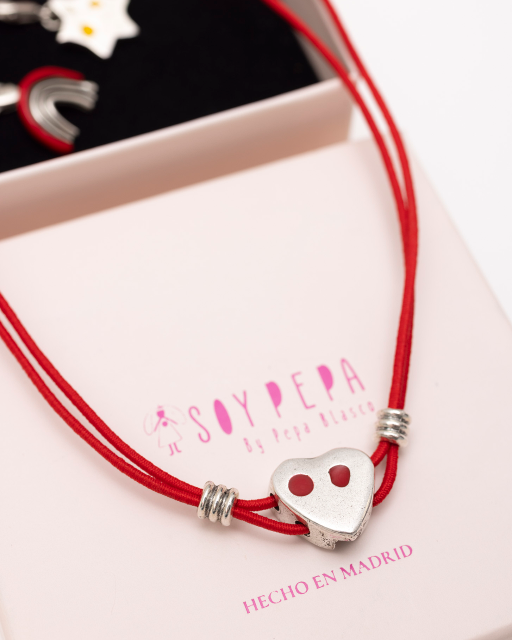 COLGANTE CORAZÓN OJOS X LAURA LIS
